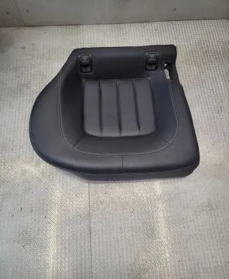 Mercedes-Benz CLS C218 X218 Rear seat A2189200716