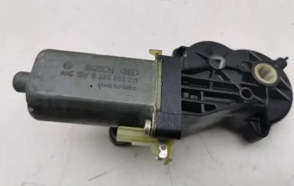 Jeep Grand Cherokee (WK) Seat adjustment motor 0380203211