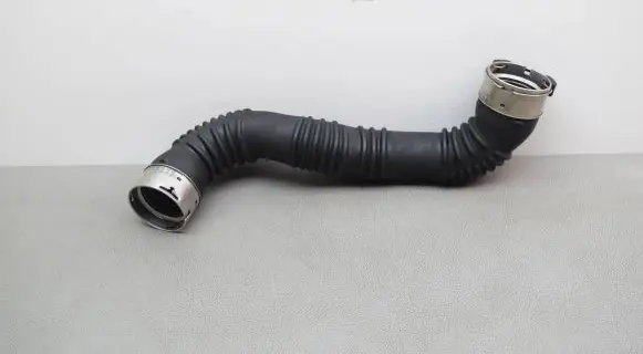 Mercedes-Benz B W246 W242 Intercooler hose/pipe A2465200101