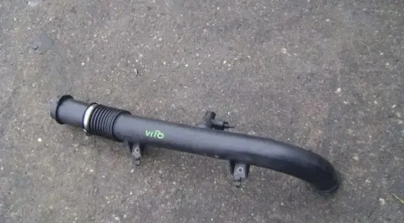 Mercedes-Benz Vito Viano W638 Intercooler hose/pipe