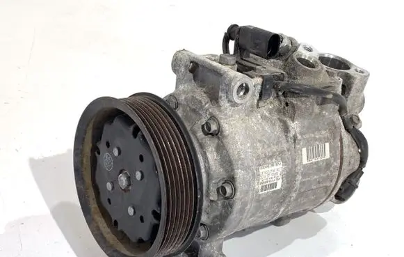 Audi A8 S8 D4 4H Air conditioning (A/C) compressor (pump) 4H0260805J