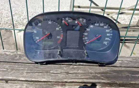 Volkswagen Golf IV Speedometer (instrument cluster) 1J0920805E 0263623002