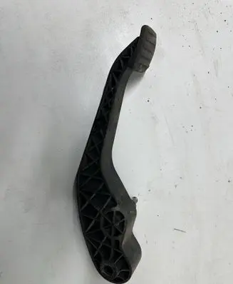 Opel Astra H Clutch pedal 28870