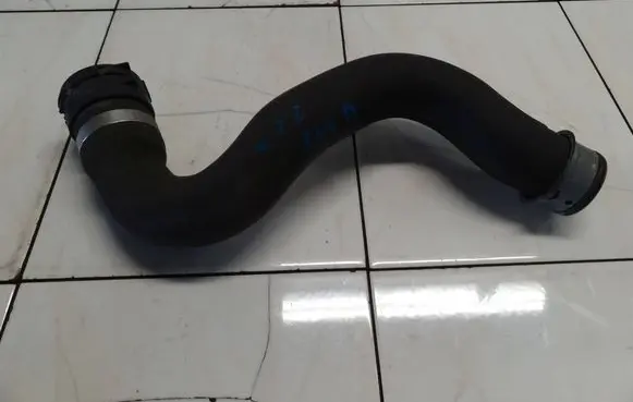 Mercedes-Benz Vito Viano W447 Engine coolant pipe/hose A4475010482