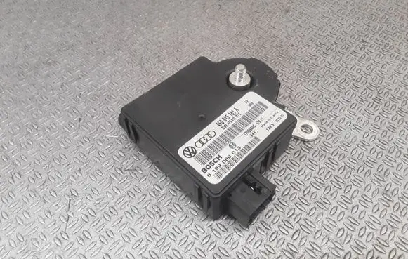 Audi A6 S6 C6 4F Power management control unit 4F0915181A 0199000013 4F0910181E