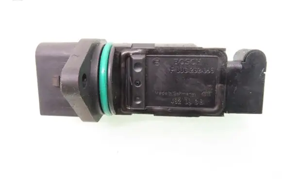 Volkswagen Golf IV Mass air flow meter F00C2G2056