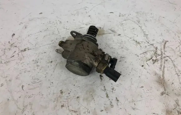 Audi A6 C7 Fuel injection high pressure pump 06E906051K 06F906051C TN224D2