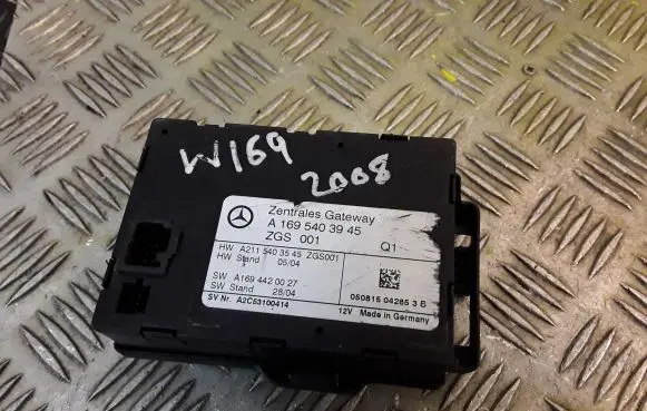 Mercedes-Benz A W169 Gateway control module 1695403945 A1695403945