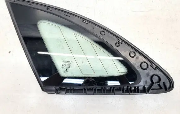 Jaguar F-Pace Rear door window glass 43R-011582