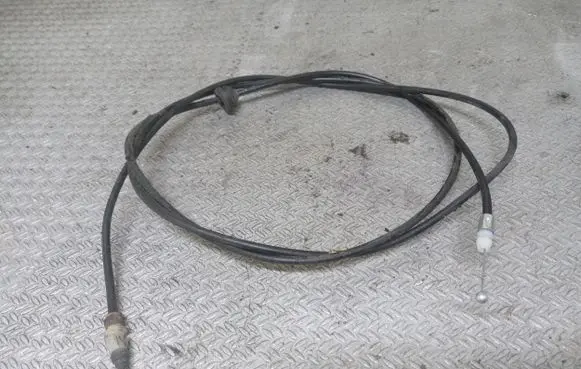 Mitsubishi Lancer VIII Engine bonnet/hood lock release cable 
