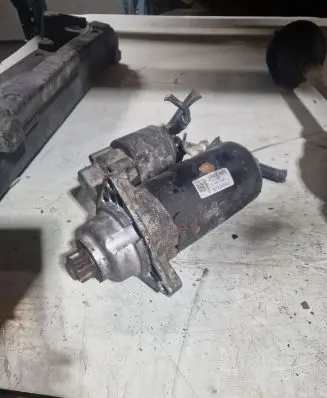 Volkswagen Transporter - Caravelle T4 Starter motor