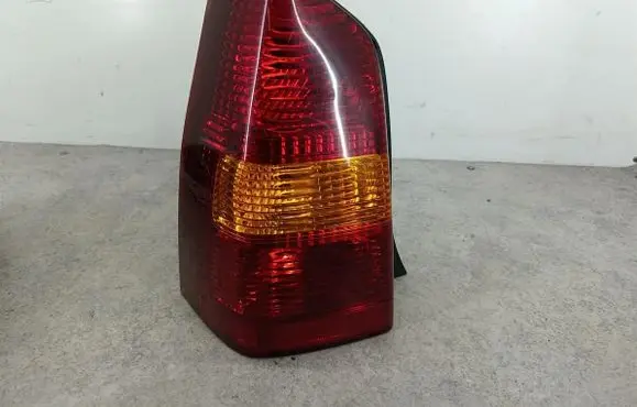 Mazda Tribute Rear/tail lights 