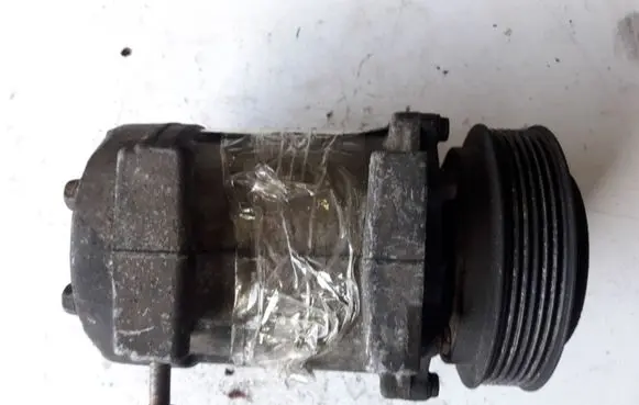 Renault Espace III Air conditioning (A/C) compressor (pump) 8073A