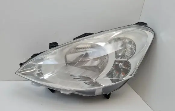 Peugeot Partner Headlight/headlamp 9682829380