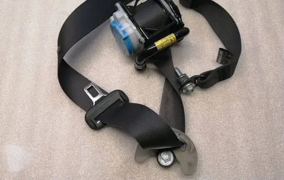 KIA Carens III Front seatbelt 88810A4000 100169 AH2Z01