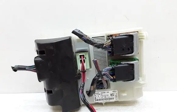 Volvo V70 Fuse module BG9T14C256HA 31314867