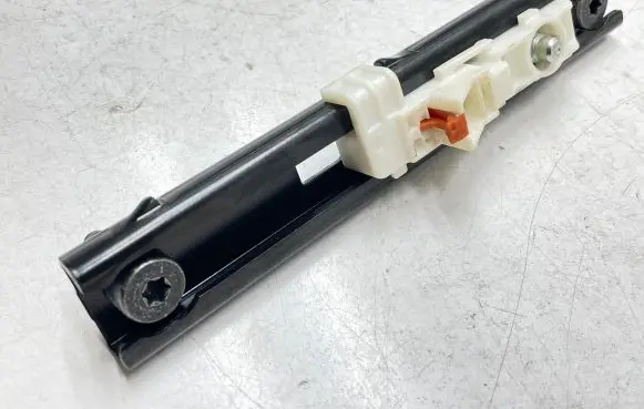 Renault Megane IV Seat belt adjustment rail 6200577 41318