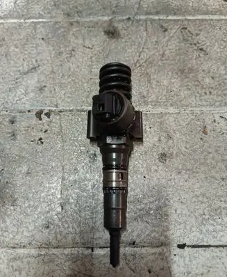 Audi A3 S3 8P Fuel injector 0414720404