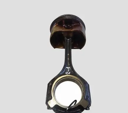 Mercedes-Benz E W212 Piston with connecting rod