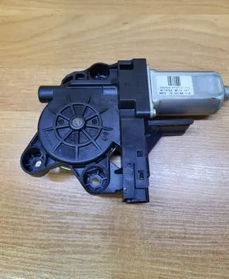 Volvo S80 Front door window regulator motor WR12291 970713101