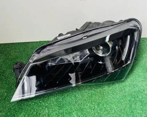 Skoda Superb B8 (3V) Headlight/headlamp 3v1941015b