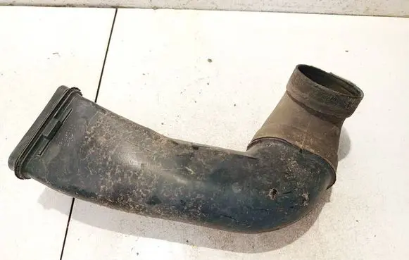 Hyundai Coupe Air intake hose/pipe 282102c000