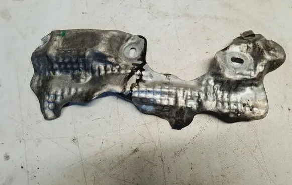 Opel Vivaro Exhaust heat shield 