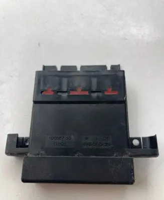BMW 5 F10 F11 Fuse module 106887 17003
