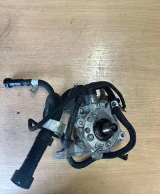 BMW 3 F30 F35 F31 Fuel injection high pressure pump 0445010519 120728 7823452