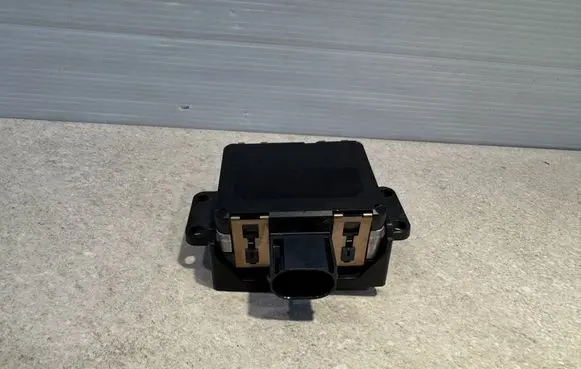 Land Rover Range Rover Velar Distronic sensor radar L8B29G768AEED414 0203303408