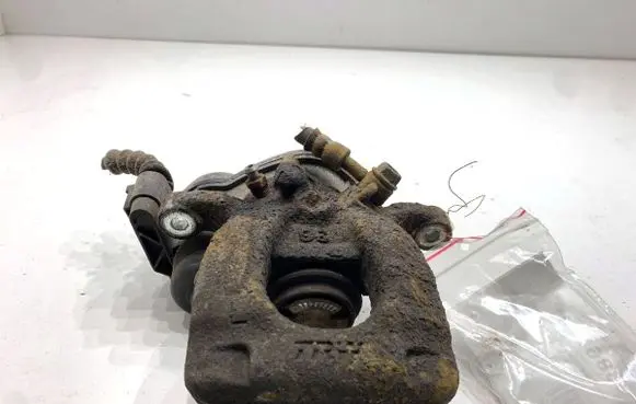 Nissan Qashqai Rear brake caliper 