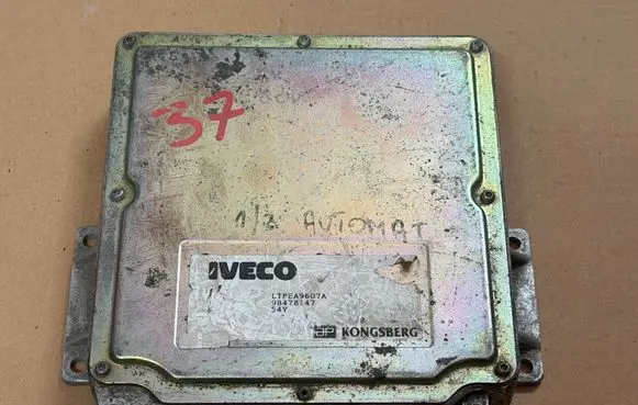 Iveco Daily 3rd gen Engine control unit/module ECU 98478147 LTPEA9607A