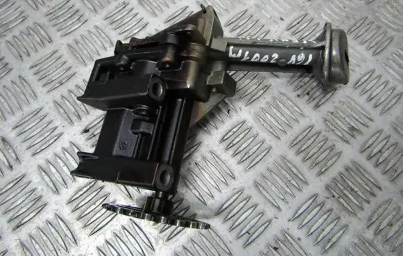 Renault Scenic I Oil pump 7700600532 7700600120