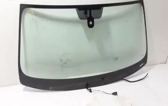 Volkswagen Touareg II Front windscreen/windshield window 7P6845099N