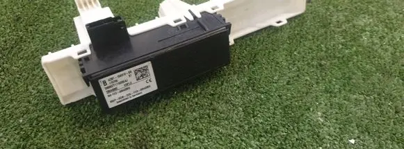 Ford Mondeo MK V Antenna control unit GD9T-15K619-BB