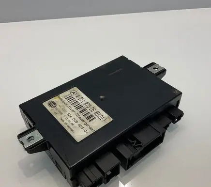 Mercedes-Benz E W211 Tailgate/trunk control unit/module A2118702685 5ZA00846904 2118702685