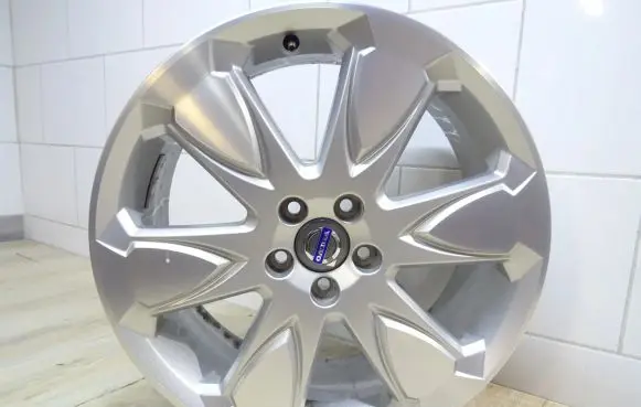 Volvo XC60 R19 alloy rim 31373095