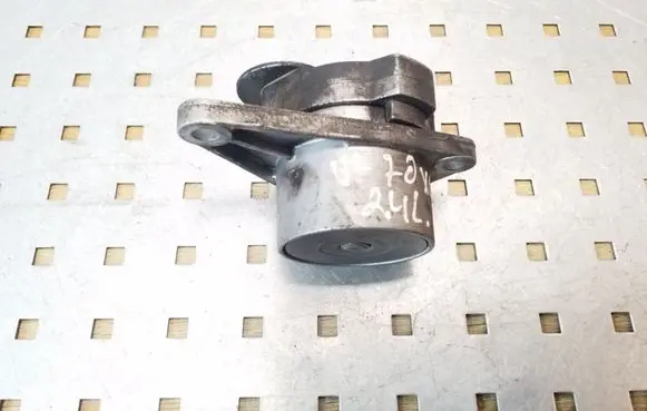 Volvo XC70 Alternator belt tensioner 