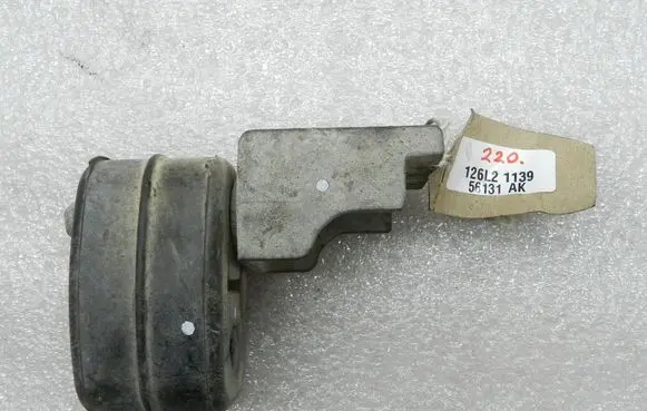 Volkswagen Golf VII Muffler mount bracket/holder 5Q0253147