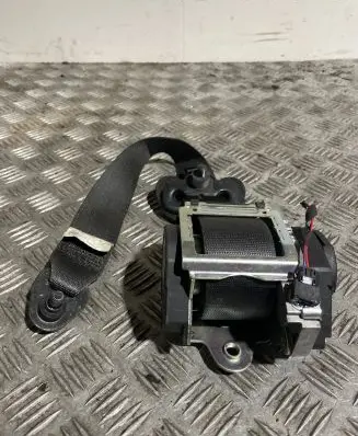 BMW 7 E65 E66 Front seatbelt 561148401