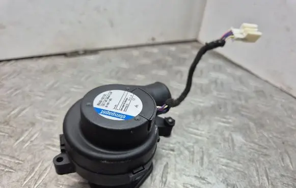 Mercedes-Benz E W212 Engine control unit/module fan A2129063102