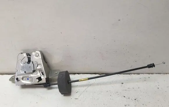 Mercedes-Benz GL X166 Loading door lock A2047400735