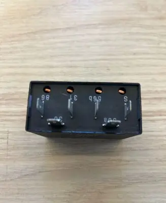 Saab 9-5 Light relay 9553546 73912002