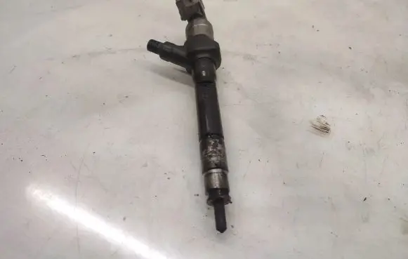 Mazda 6 Fuel injector R2AA13H50