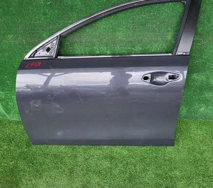 KIA Ceed Front door