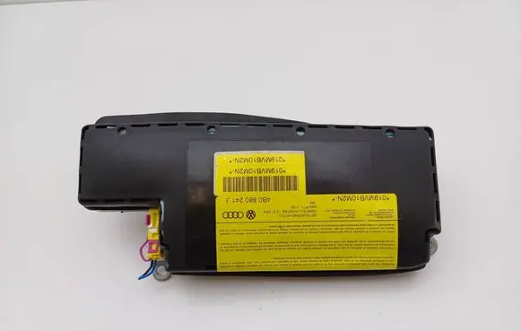 Audi A6 S6 C5 4B Seat airbag 4B0880241J