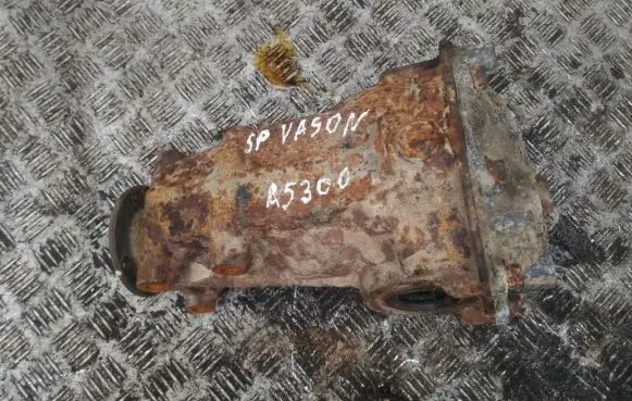 Mitsubishi Space Wagon Rear differential