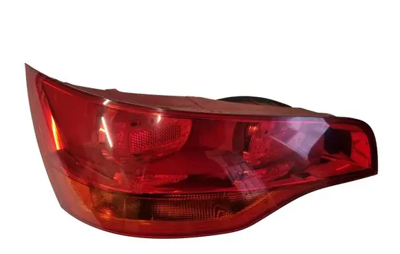 Audi Q7 4L Rear/tail lights 027330102 4L0915093