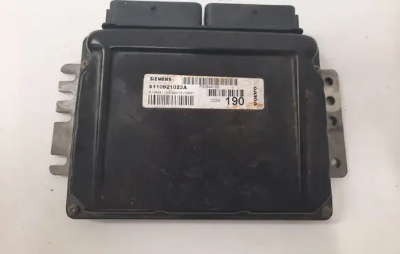 Volvo S40, V40 Engine control unit/module ECU P3064419Q S110921023A