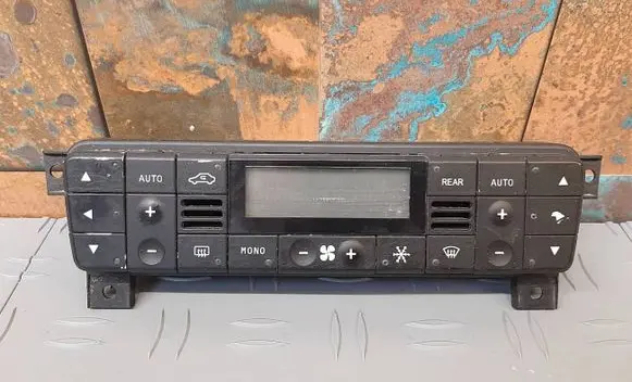 Maserati GranTurismo Climate control unit